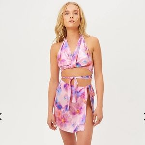 NWT Frankies Bikinis MATILDA SILK HALTER WRAP CROP